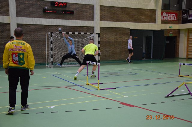 RECZMLO 16